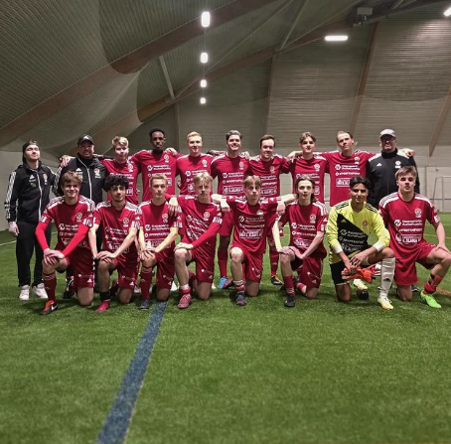 Insólito: así es el FC Santa Claus, el equipo que intenta olvidar sus crisis y fracasos; ¿dónde juegan?