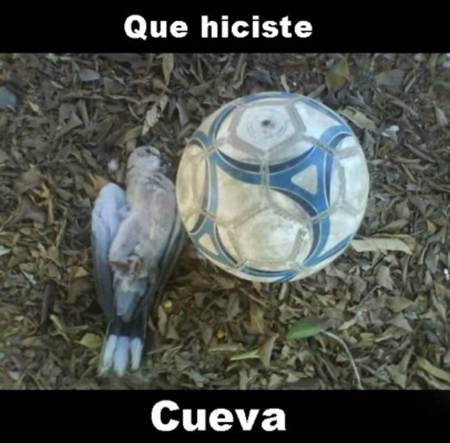 Memes atizan contra Christian Cueva tras la derrota de Perú ante Dinamarca