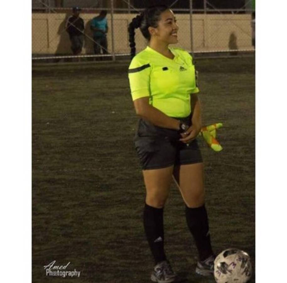 Martha Nohemi Rios, la bella árbitro hondureña que sueña con llegar a Liga Nacional