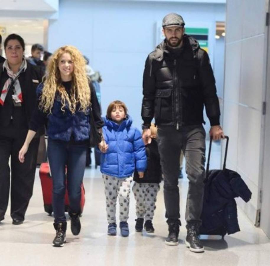 Escapada, besos y NBA: Piqué y Shakira sorprenden compartiendo la navidad en New York