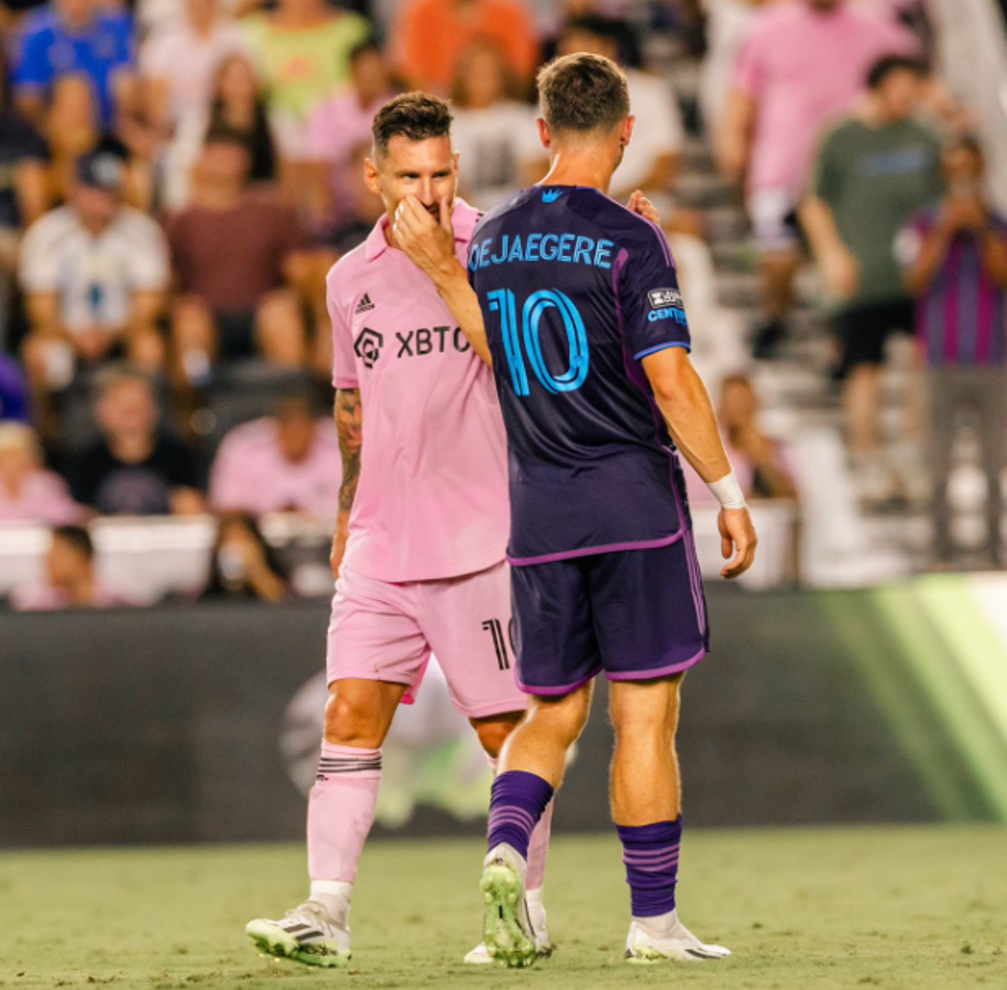 Se volvió a enfrentar a Messi en la MLS y el argentino le confiesa: “Me dijo que el PSG era una mie***”