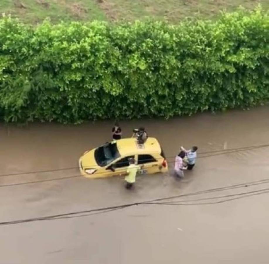 La tormenta Iota golpea a Colombia; Cartagena de Indias, bajo el agua