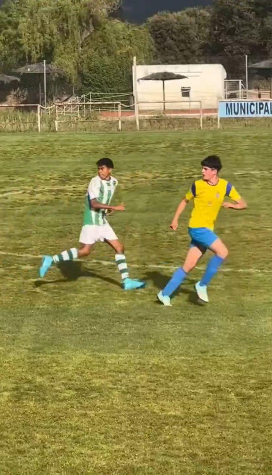 Lamine Yamal ‘aparece jugando’ con el Real Betis: “Debido a la situación económica hemos tenido que venderlo”