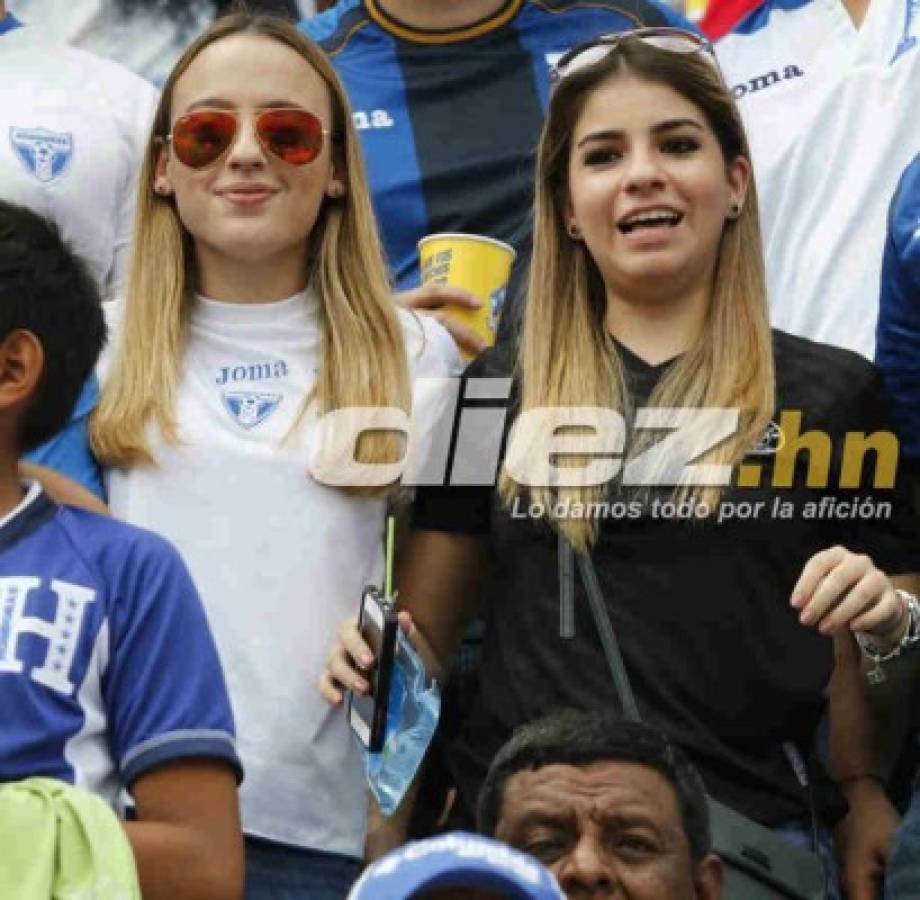 ¡PRECIOSURAS! Las encantadoras damas en el juego de Honduras-Australia