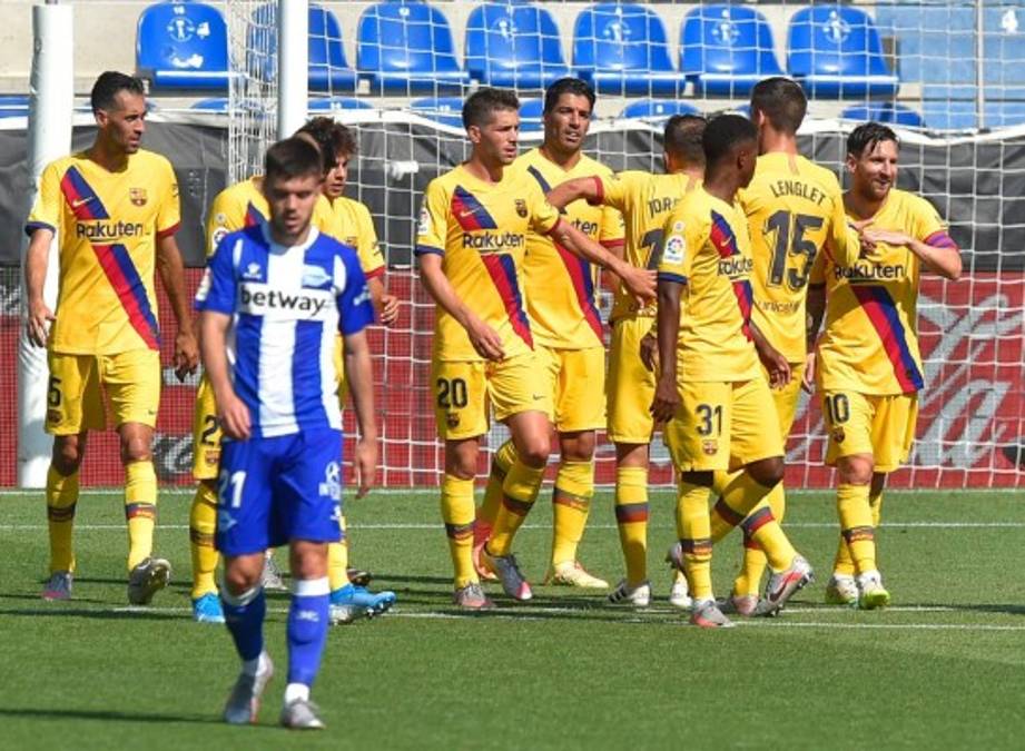 Con doblete de Messi, Barcelona le propina una tremenda paliza al Alavés en el cierre de la liga española