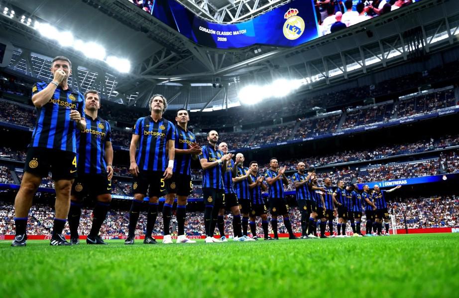 David Suazo enfrentó a las leyendas del Real Madrid: así le fue en el Bernabéu