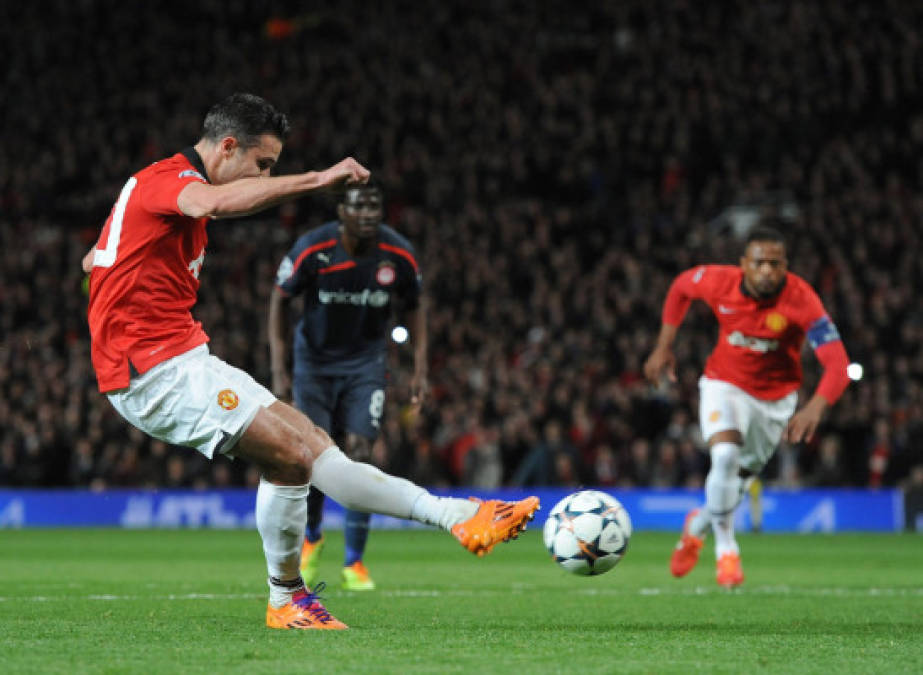 Van Persie dio milagrosa clasificación al Manchester United