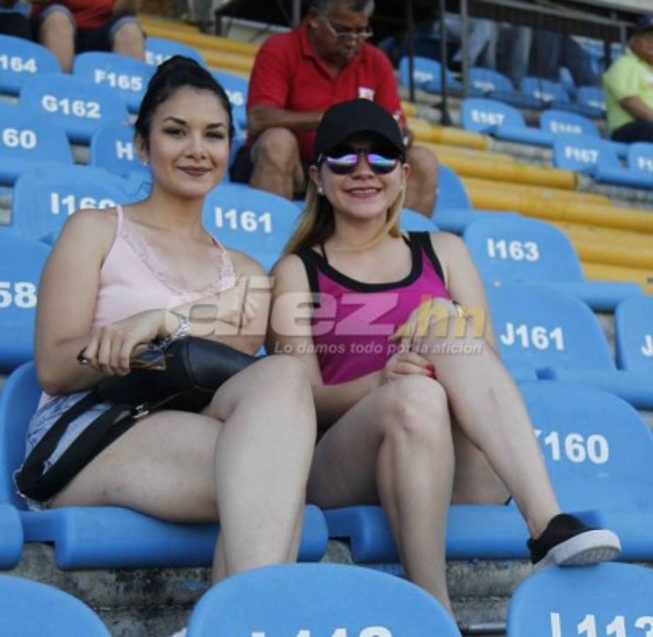 Las chicas lindas y las fotos curiosas que dejó la Copa Presidente