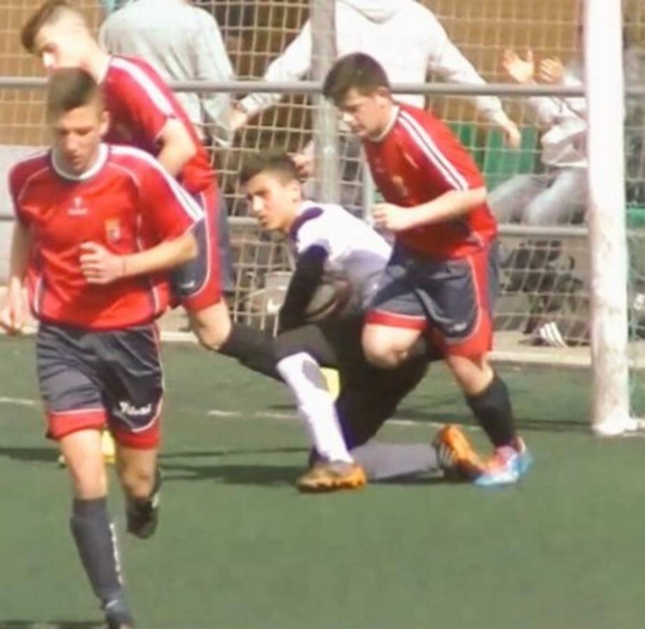 Así juega José Manuel, el niño al que comparan con Keylor Navas