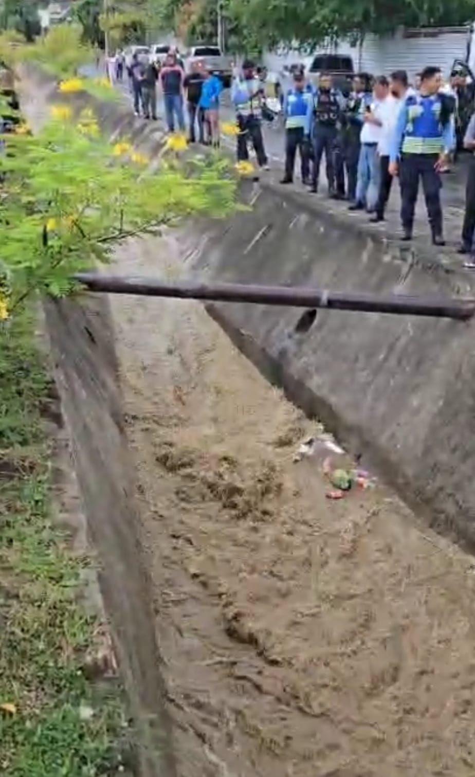 ¿Quién era Kevin Pérez, el héroe policial que perdió la vida ahogado al intentar rescatar niños en San Pedro Sula?