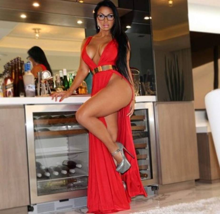 Copa Oro: Dolly Castro, la cara más sensual de Nicaragua