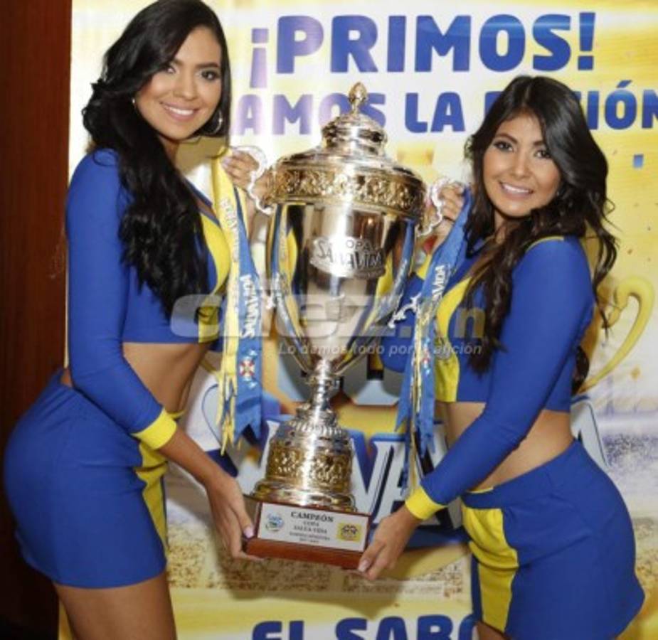 Las imágenes de la premiación de Liga Nacional y presentación de la copa