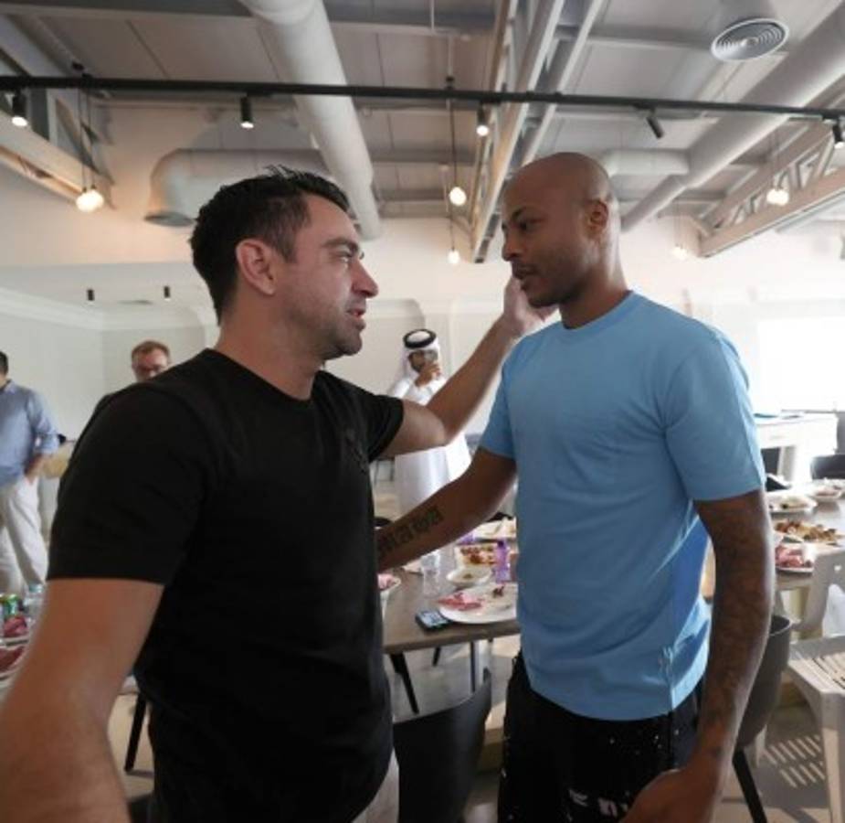 Entre lágrimas y amado: así fue el adiós de Xavi del Al-Sadd de Qatar mientras el Barcelona lo espera