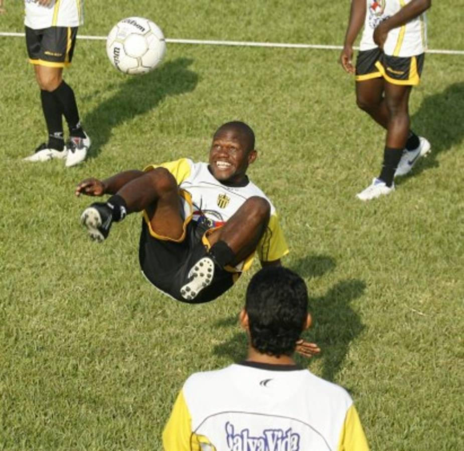 La evolución de Tyson, el futbolista que nunca envejece