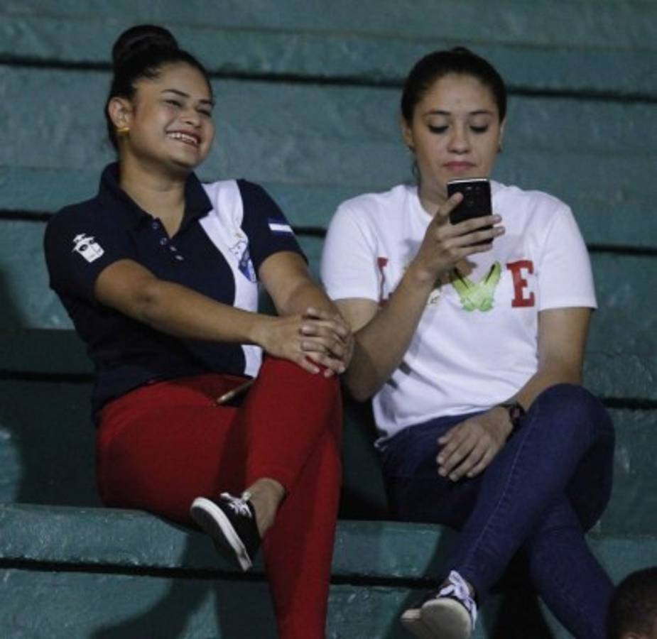 ¡PRECIOSAS! Las bellas chicas que adornaron la jornada seis de la Liga Nacional