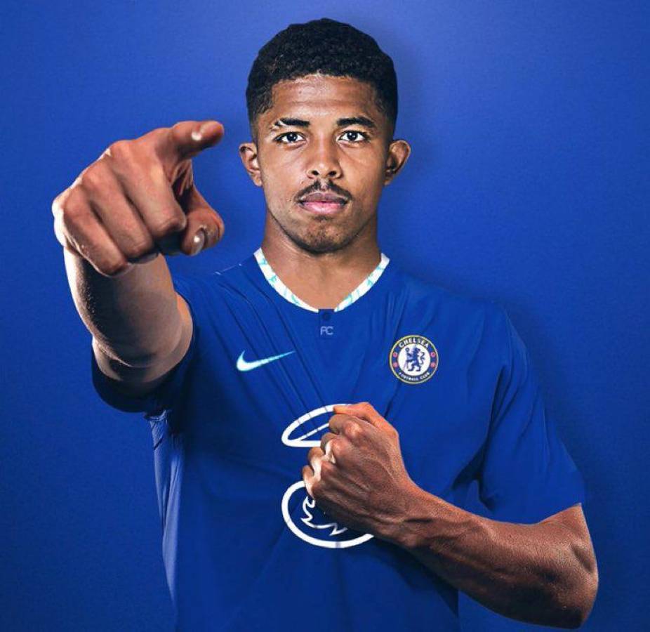 Sorpresa de Cristiano Ronaldo en el mercado de fichajes y Barcelona negocia inesperado refuerzo; brasileño pide públicamente ir al United