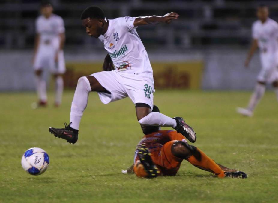 Agencia libre: ¡Futbolistas hondureños que están sin equipo para el Torneo Clausura 2022!