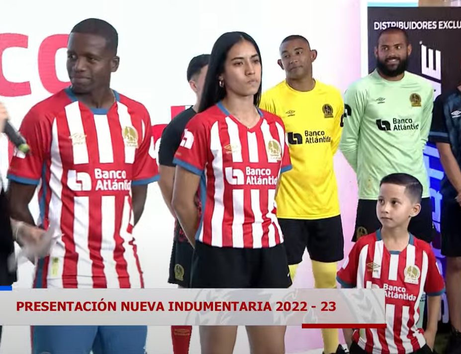 Elegantes, clásicas y nostálgicas: así es la indumentaria especial del Olimpia que utilizará en la temporada 2022-23 en Honduras