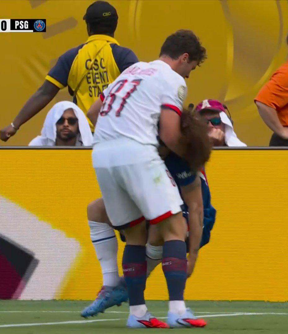 La dura agresión de Luis Enrique a este jugador, la venganza del Real Madrid y Cole Palmer se lo celebró en la cara