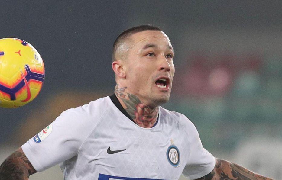 Confiesa que tiene relaciones 500 veces al año y saca a la luz el salario que gana como futbolista: Eso es importante