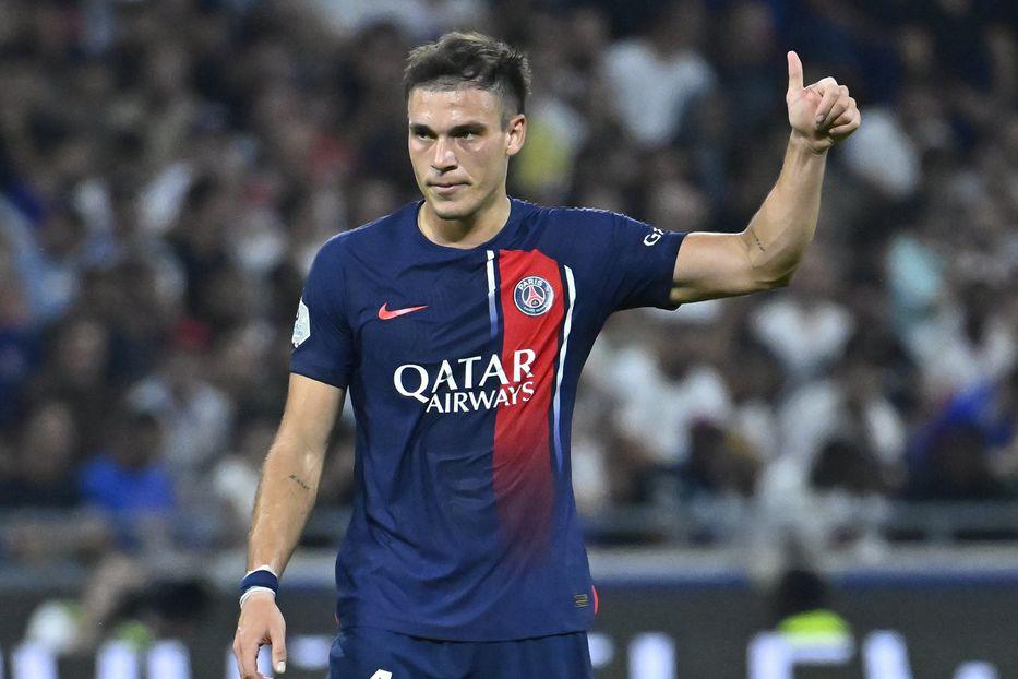 Barcelona anuncia salida y lanza su primera oferta oficial por este fichaje; limpieza en el Atlético y refuerzo en el Chelsea