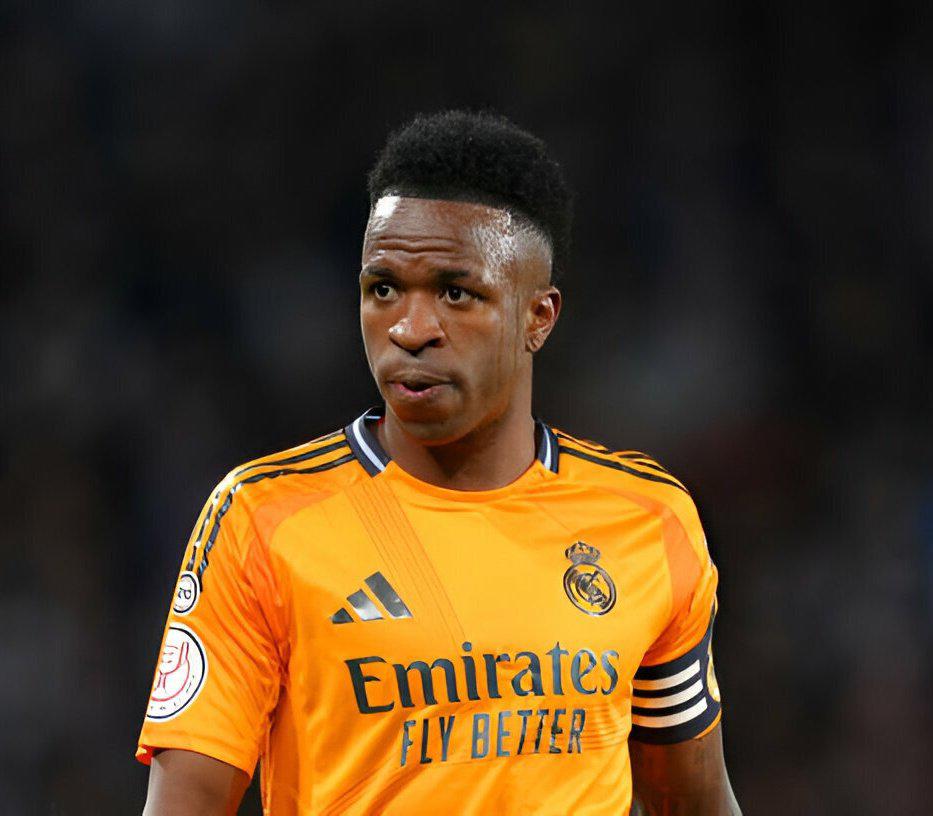 Endrick MVP, gritos racistas a Asencio, Vinicius incomodo en el partido y jugador de Real Madrid enciende las alarmas