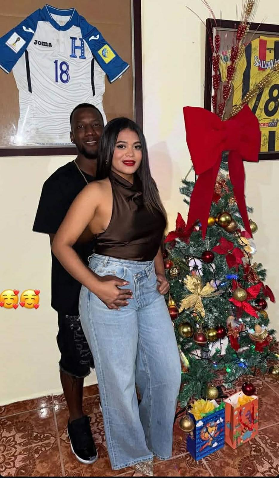La esposa de Emilio, deslumbrante: Así recibieron el 2026 las parejas del fútbol hondureño, ¿y Quioto con quién salió?