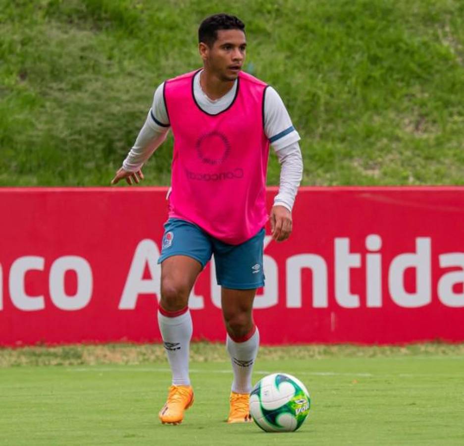 Mercado: Renovaciones en Olimpia; Potros, Vida y UPNFM anuncian fichajes y la oferta por Luis Palma en Inglaterra