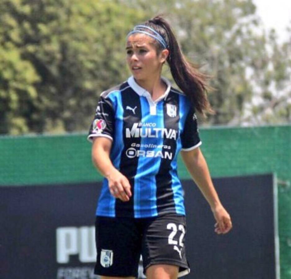 Karla Padilla, la hermosa jugadora mexicana del Querétaro