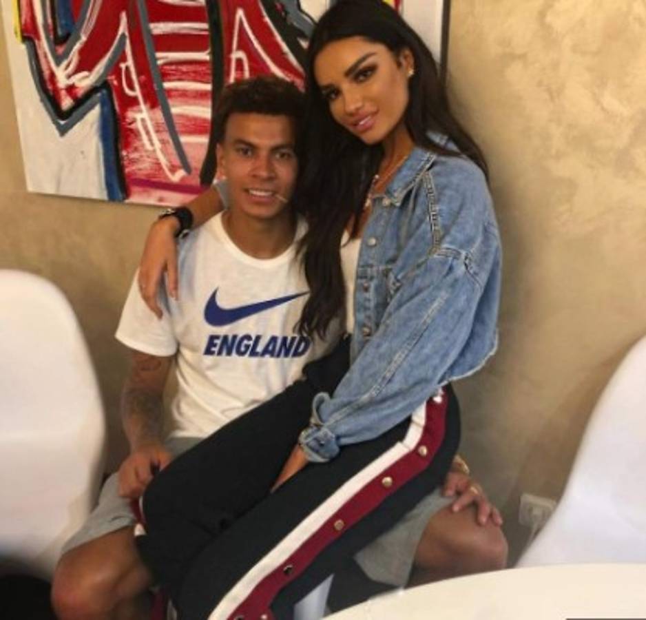 Crack del Tottenham se queda sin su hermosa novia porque juega mucho al Fortnite: 'Ya estaba harta'