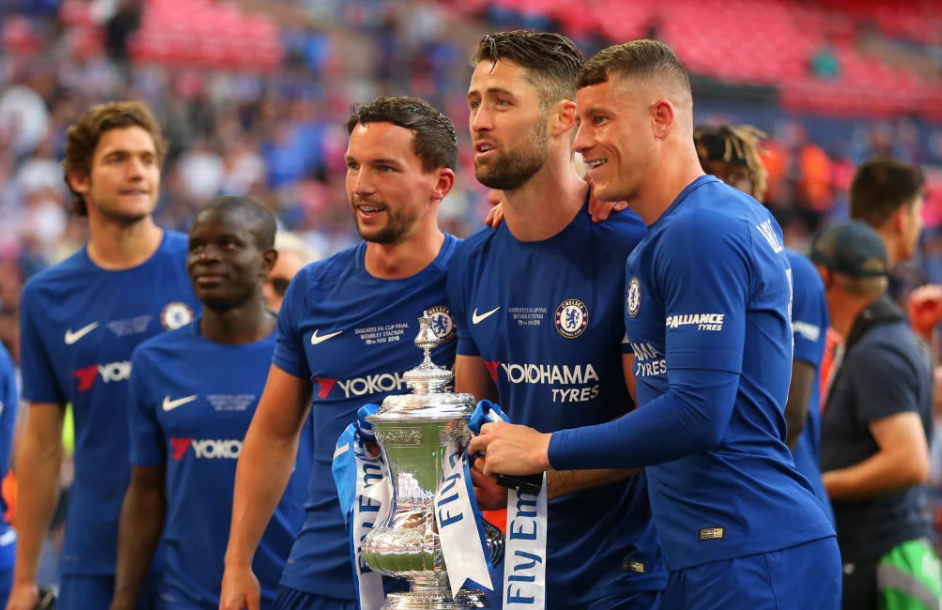 Ganó la Premier League, el Chelsea lo fichó por 40 millones y ahora es constructor de casas