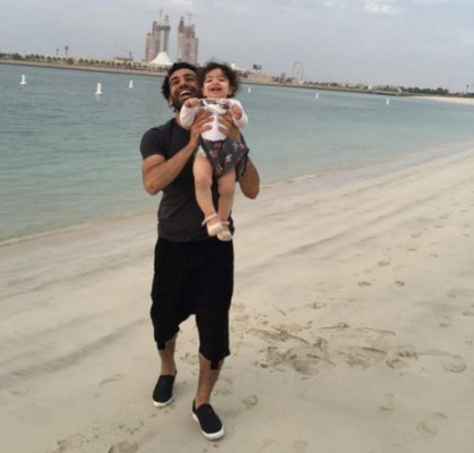 Así es la 'misteriosa' mujer musulmana que le robó el corazón a Salah