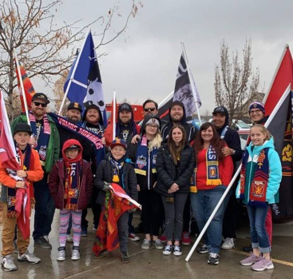Douglas Martínez, Cristian Cálix y Luis Palma celebran el título con el Real Monarchs en Utah