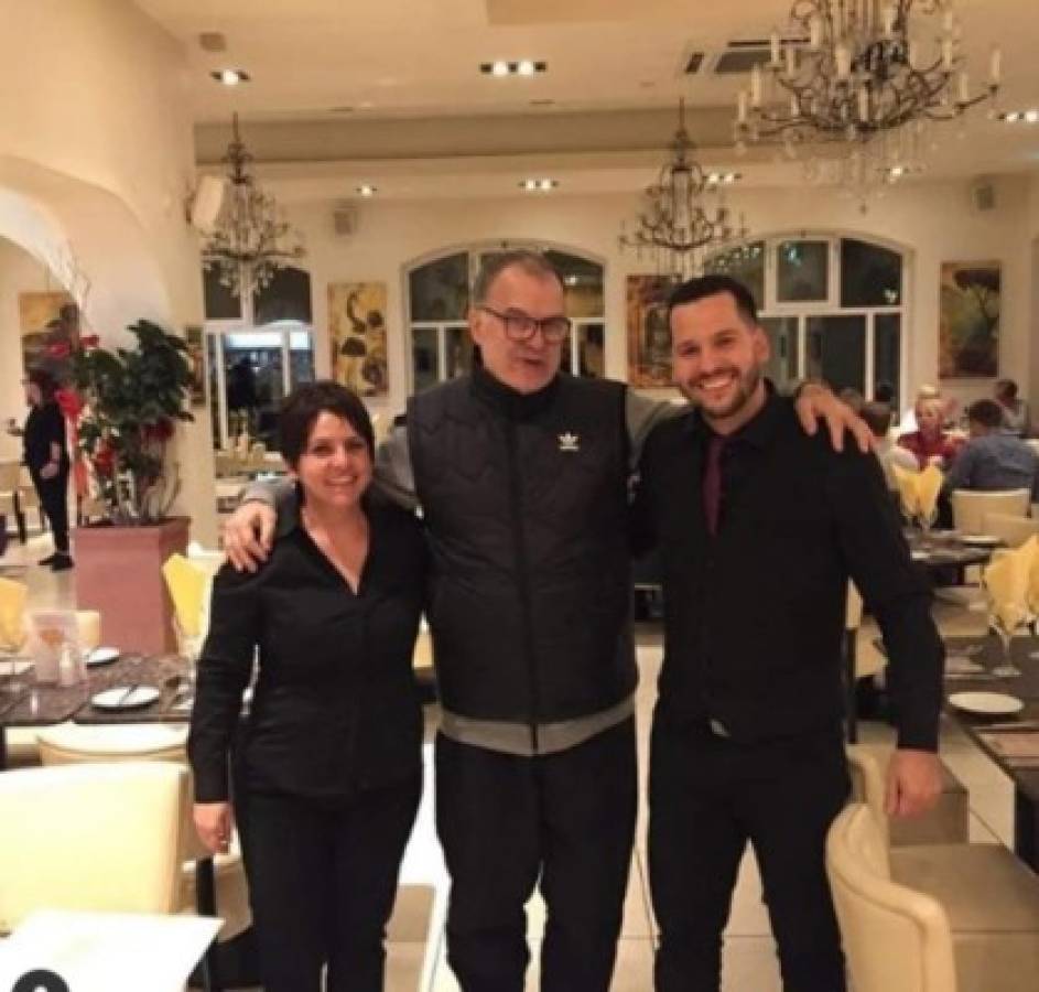 Así es la humilde vida de Bielsa: Se va caminando al trabajo y rechazó vivir en un hotel de lujo