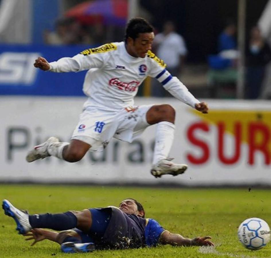 Fotos memorables de los clásicos Olimpia-Motagua