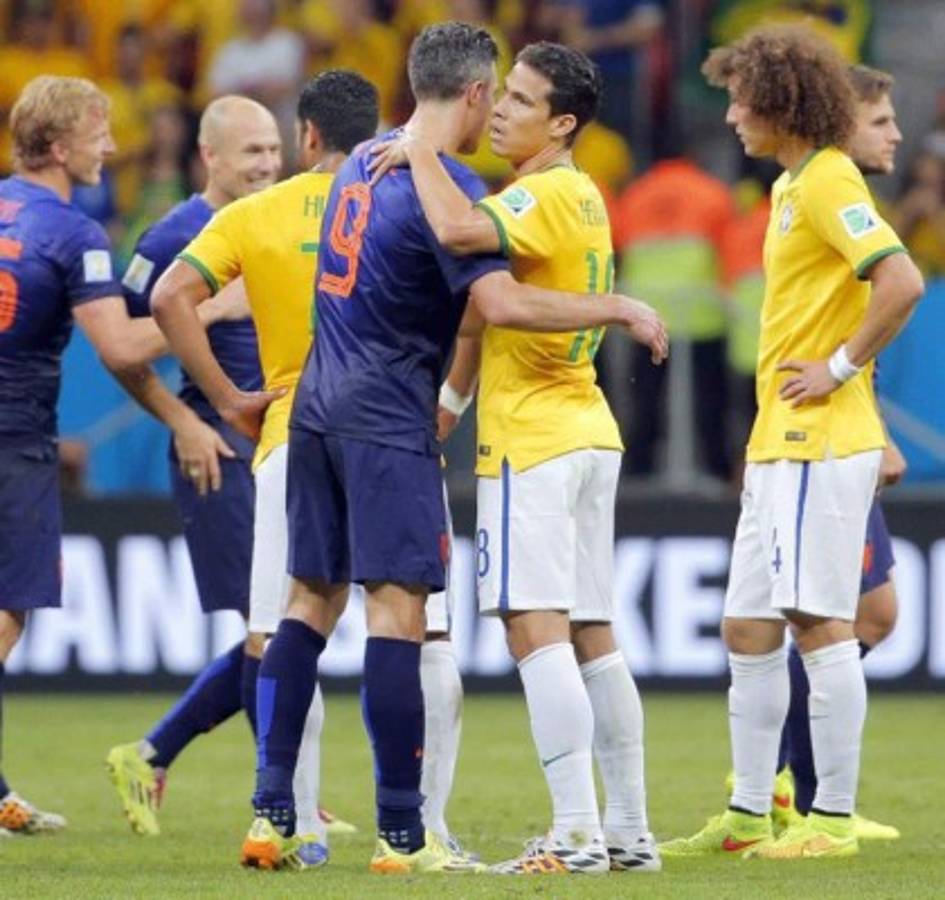 Triste adiós a Brasil. Holanda golea 3-0 y es tercer lugar del mundial .