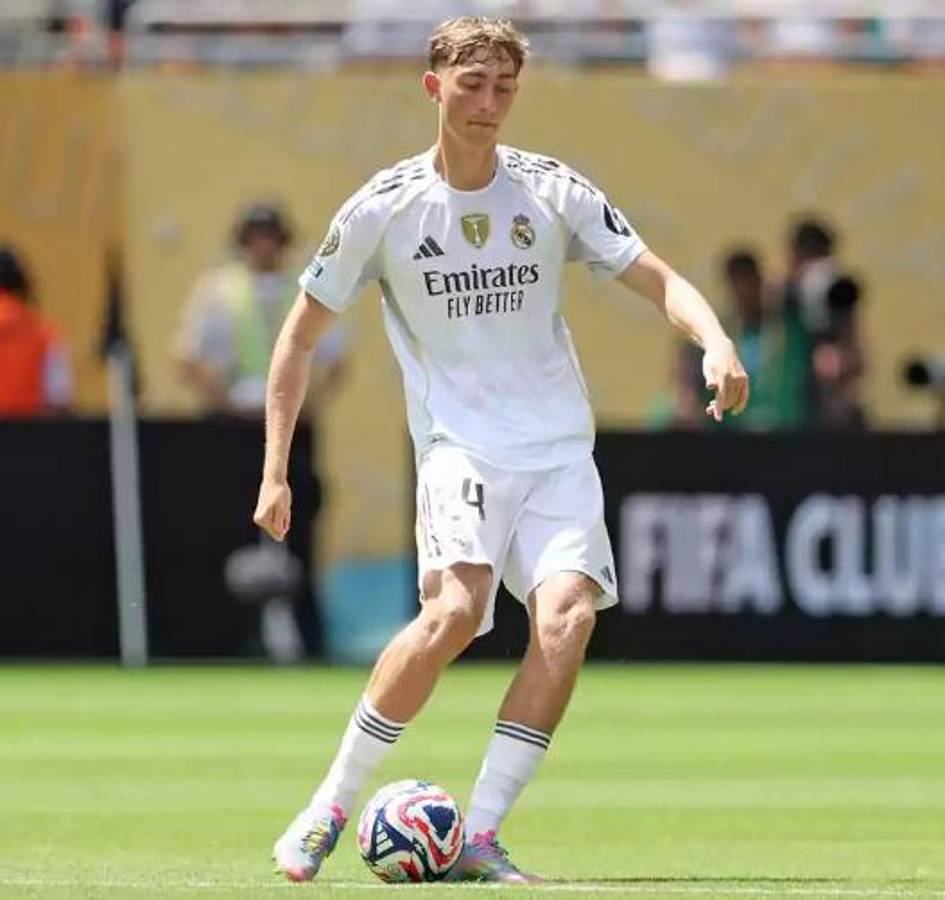 Los jugadores más jóvenes a seguir en la temporada 2025-26; dos debutaron en Primera División con 15 años