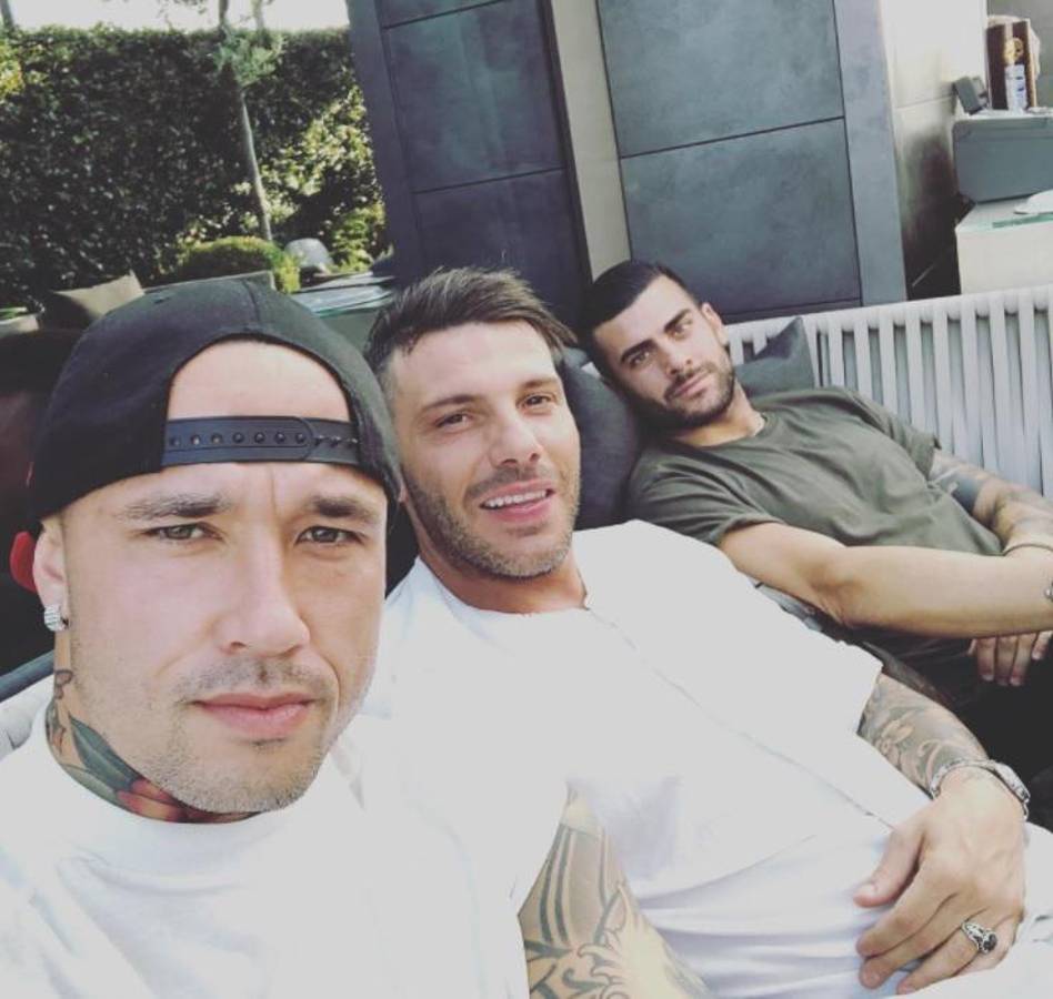 Radja Nainggolan revela su polémico estilo de vida y el de otros futbolistas: “Yo fumo”