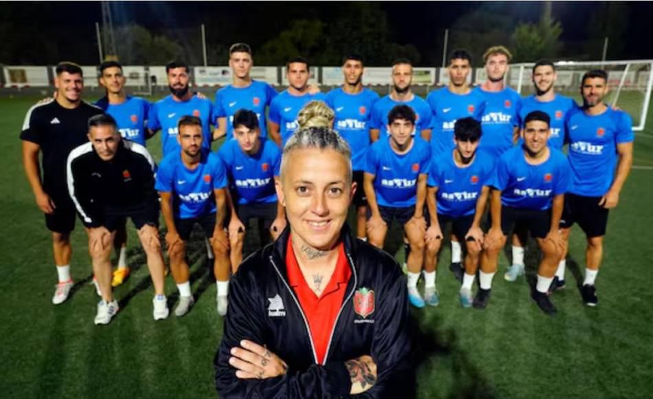 Equipo hondureño hace historia y ficha a entrenadora española que jugó en el FC Barcelona, ¡tiene licencia UEFA PRO!