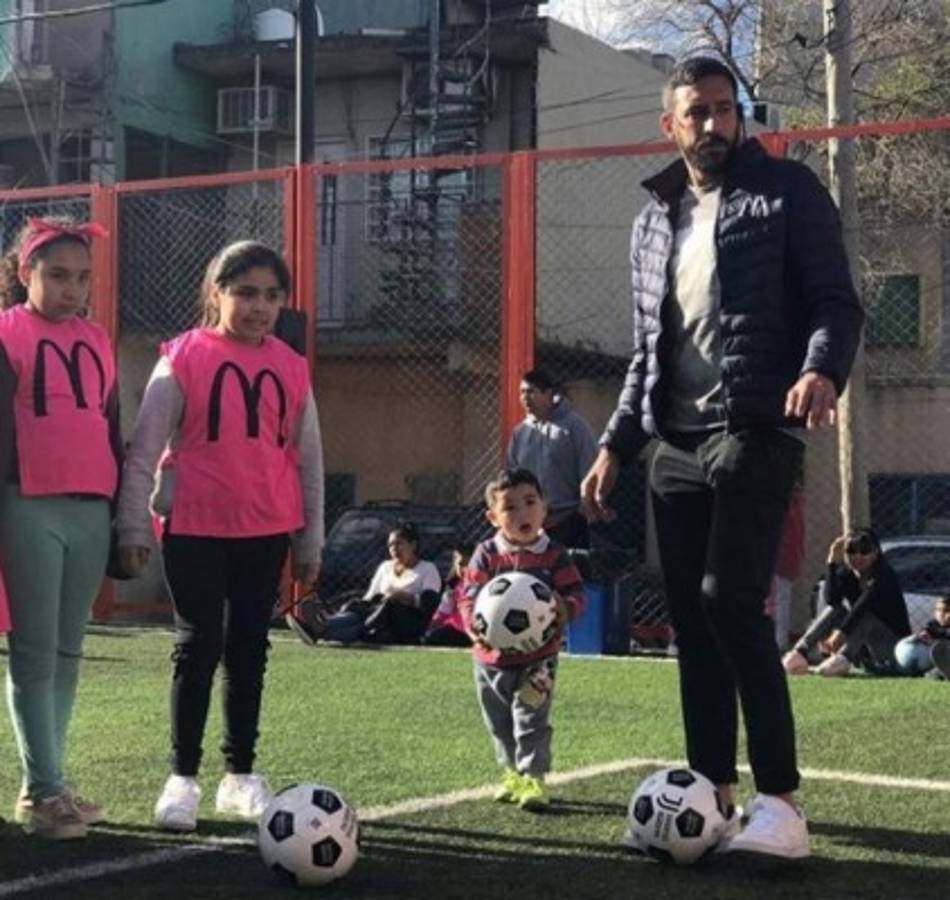 ¿Qué fue de Jonás Gutiérrez? Uno de los referentes de Maynor Figueroa que venció el cáncer