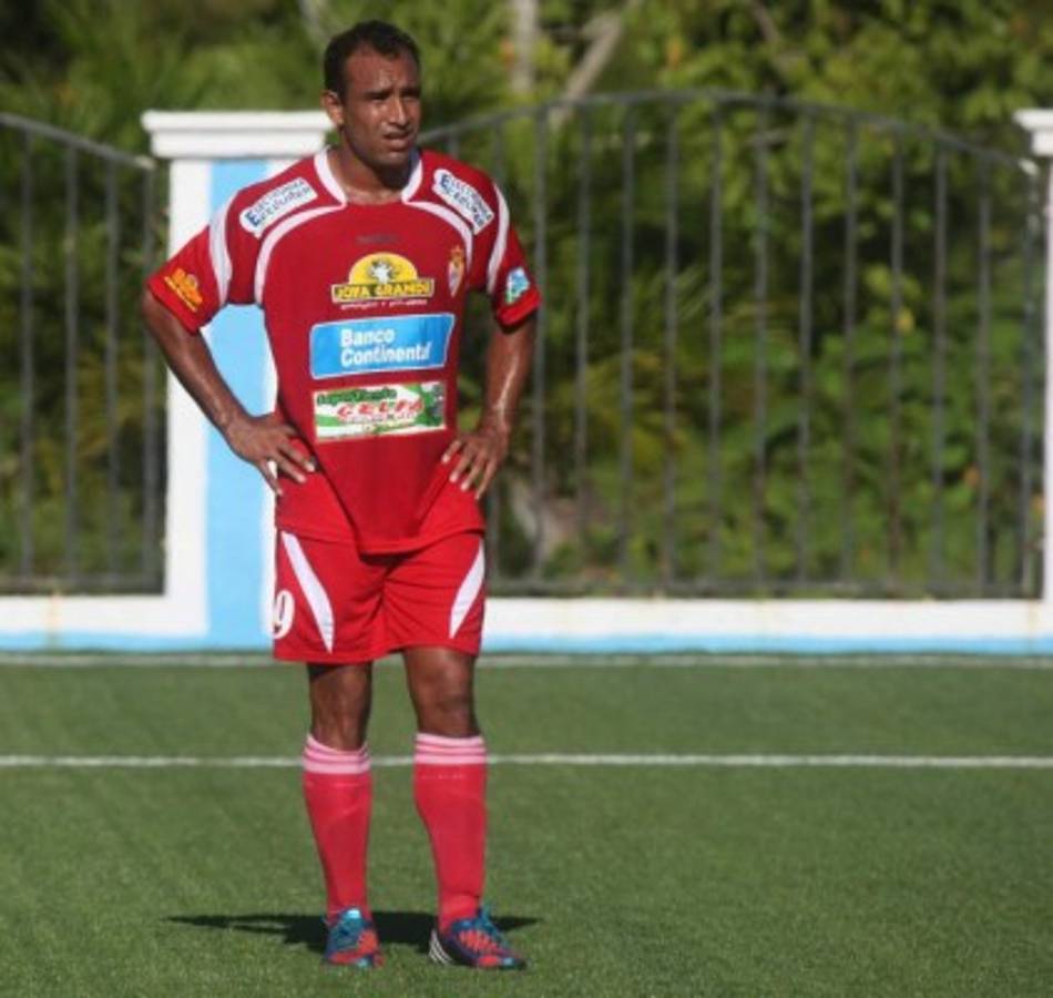 Estrellas del fútbol hondureño que se retiraron en el olvido