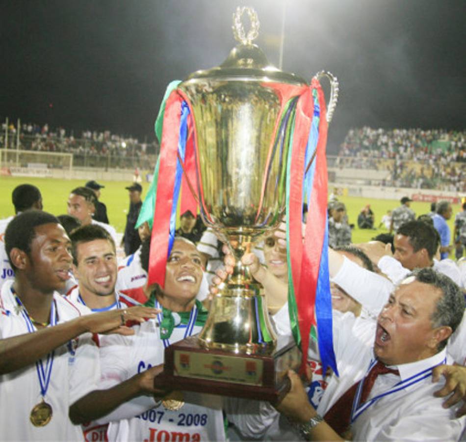 Juan de Dios Castillo, y su carrera en Honduras.