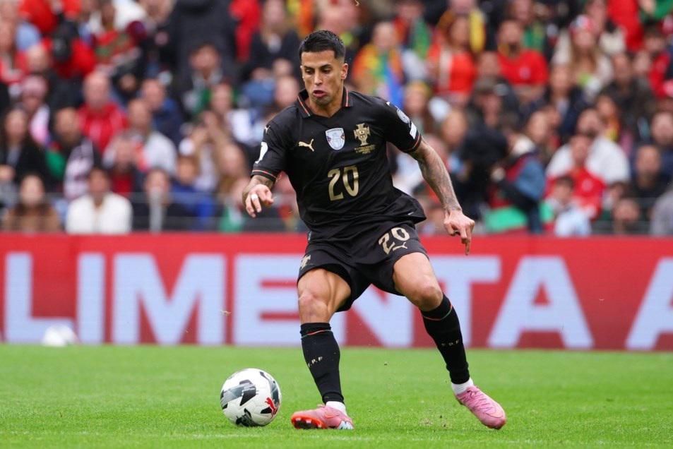 Flick no pidió su fichaje para el Barcelona, no juega nunca y le daría la peor noticia a esta selección para el Mundial 2026