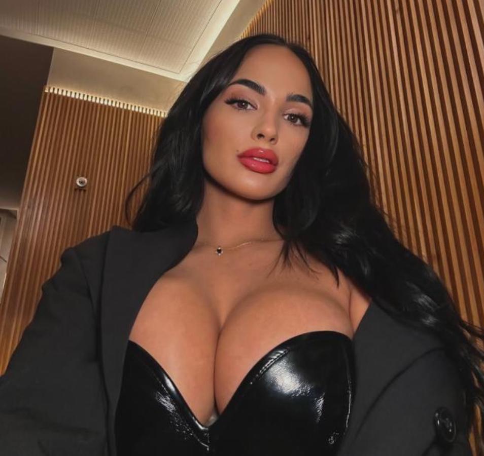 Modelo de OnlyFans en polémica tras filtrar mensajes con Iker Casillas y otra figura del fútbol: así reaccionó su esposa