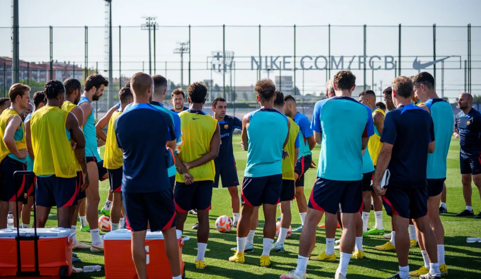 Con dos sorpresas: la convocatoria del Barcelona para enfrentar a los Pumas de Dani Alves en el Camp Nou