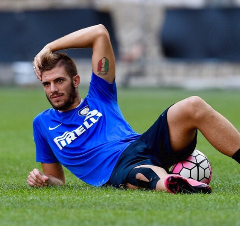 Mourinho lo hizo debutar, lo ganó todo con el Inter y sorprende con el retiro a sus 31 años: ‘‘Ya no tengo rodillas’’