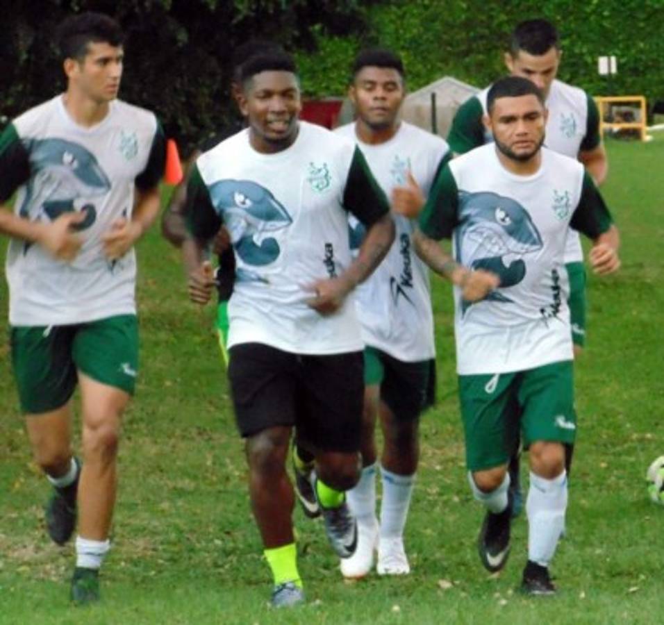 MERCADO: Real España busca central, Olimpia y Henry Figueroa son noticia