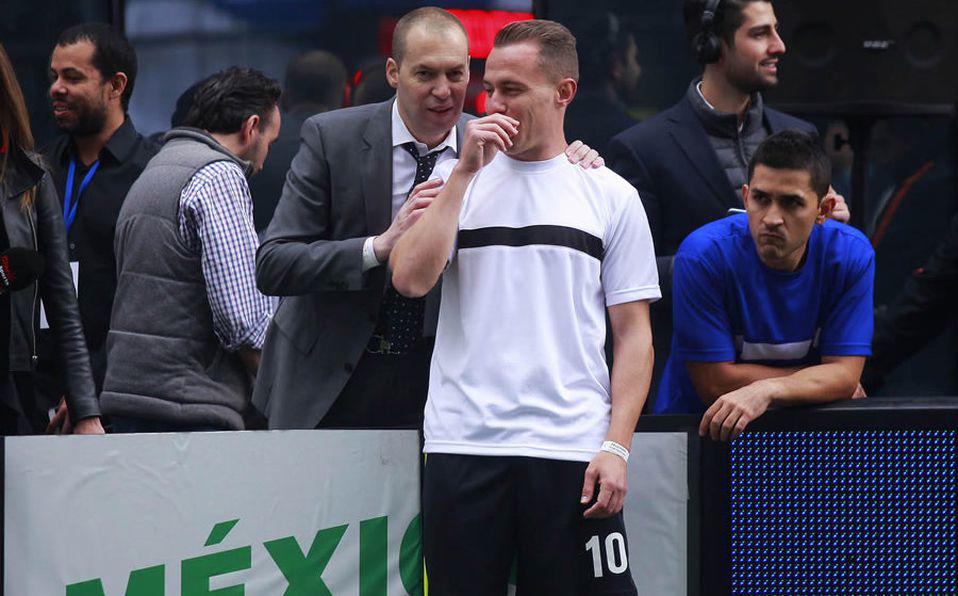 Periodista mexicano André Marín desvela la extraña enfermedad que puso en riesgo su vida: ‘‘Es un infierno’’