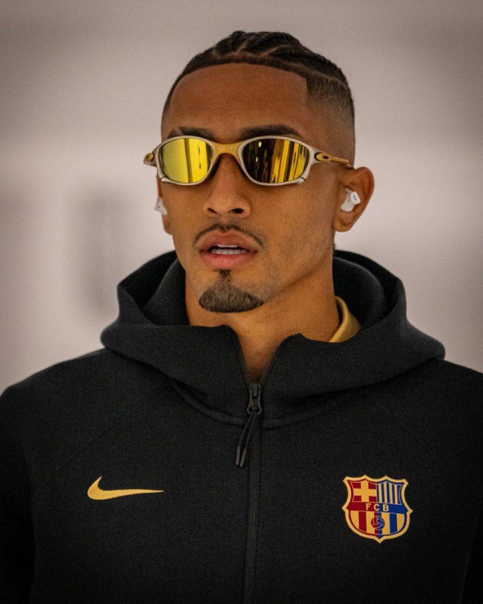 El infiltrado en el Bernabéu, Vinicius cambió de look y personalidades hondureñas en el Clásico Madrid - Barça