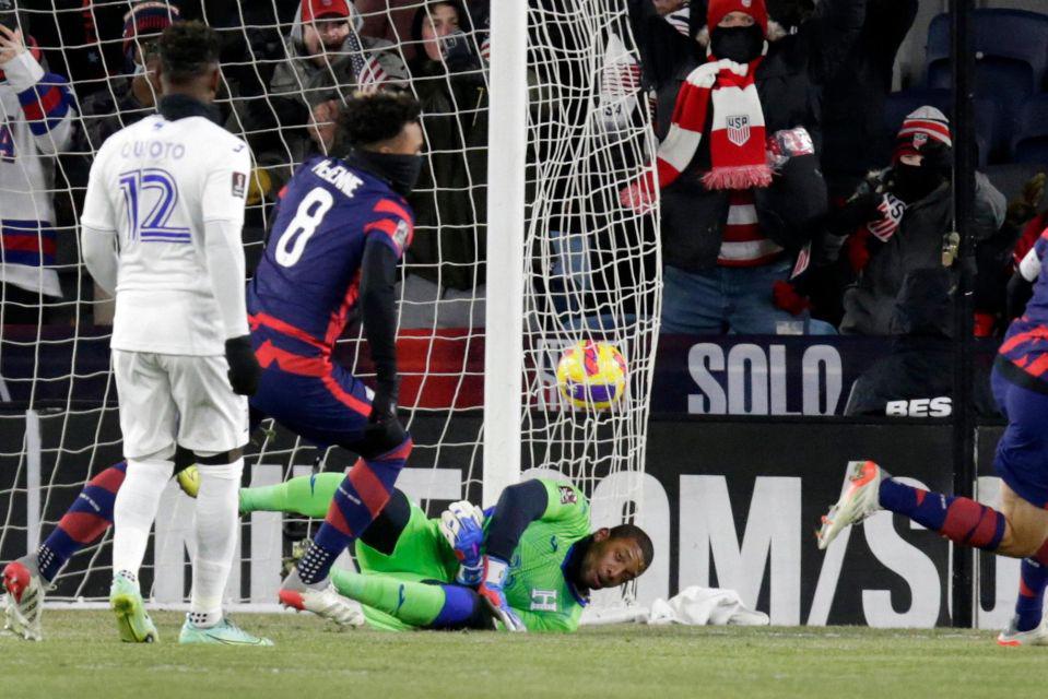 Hondureños congelándose y los gringos sin camisa: Las inolvidables imágenes del EEUU vs Honduras en Minnesota
